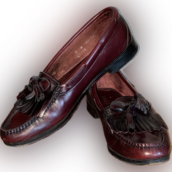Cole Haan Shoes - COLE HAAN Tassel Loafers, with fringe,maroon, Leather, Classic 9M EUC